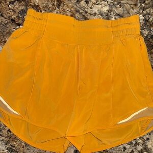 Lululemon Hotty Hot High-Rise Shorts 4”